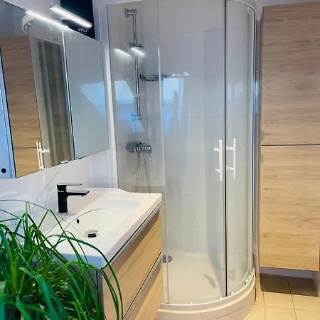 Appartement Spacieux Et Lumineux Ideal Couple Ou Petite Famille كان