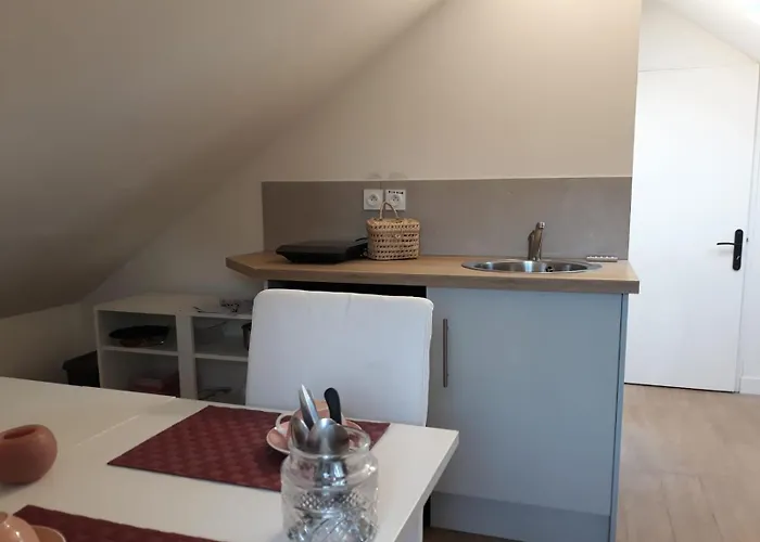 Appartement Spacieux Et Lumineux Ideal Couple Ou Petite Famille Caen